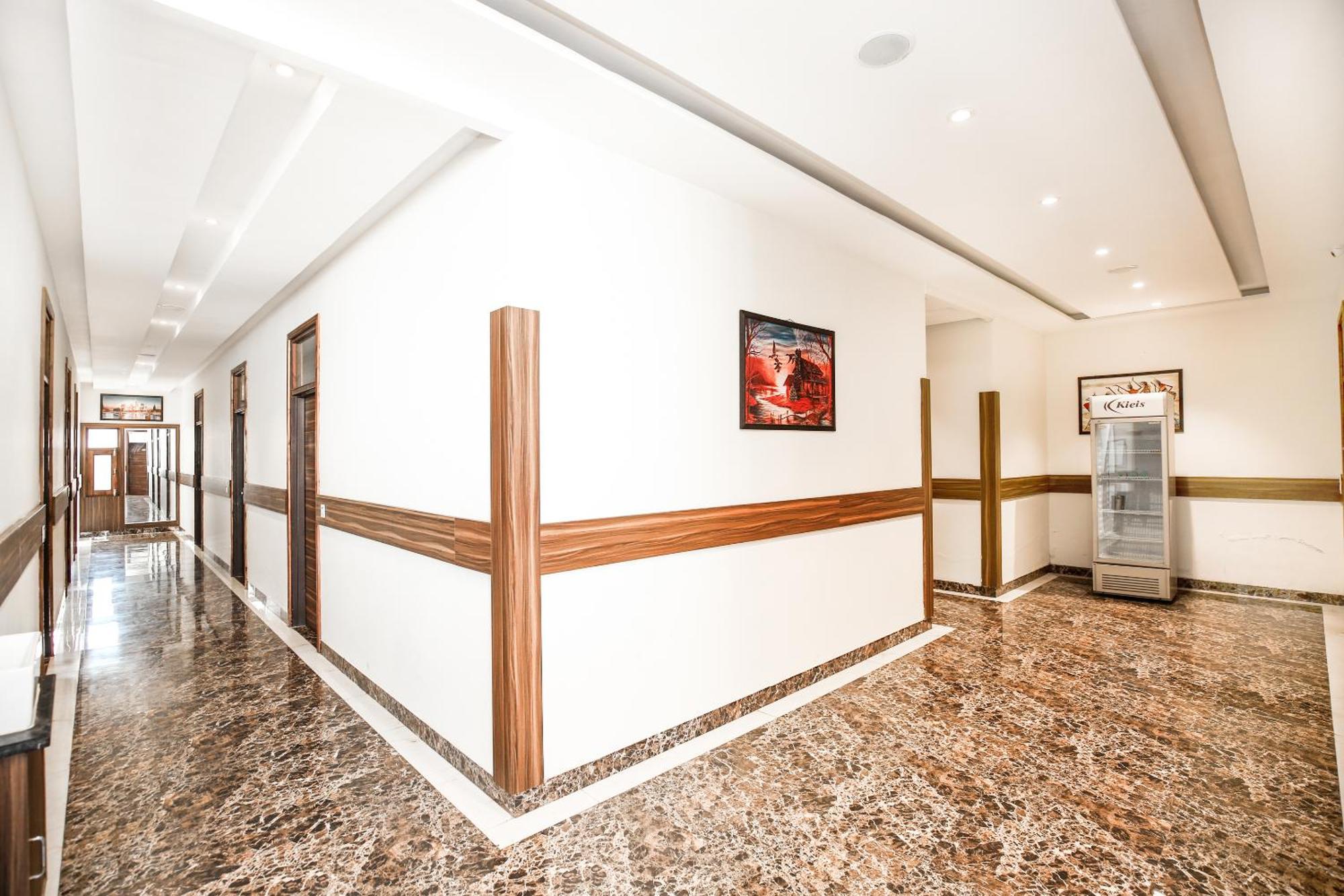 Hotel Woodcrest By Sidham Group !! Comfortable And Peaceful Stay !! Top Rated !! Preferred Hotel Chain Zirakpur Экстерьер фото